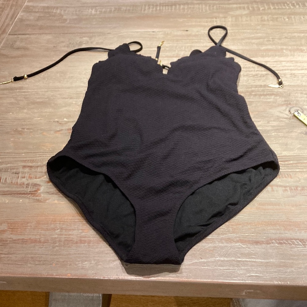One pc bathing suit